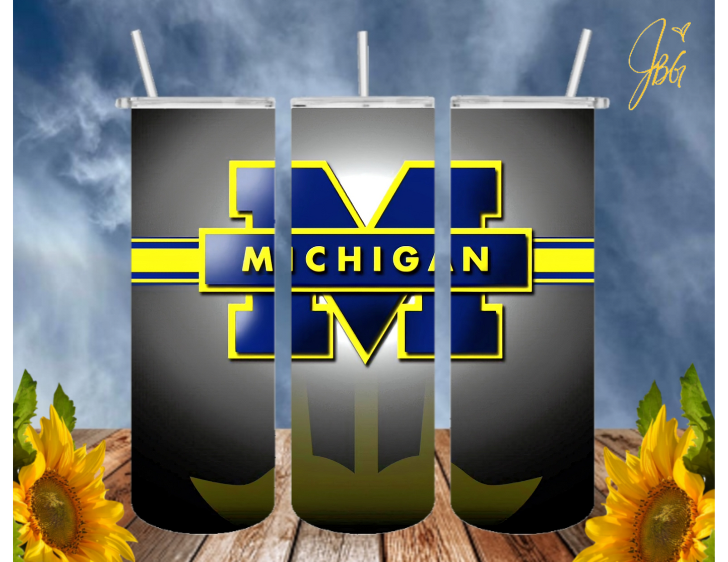 MICHIGAN Wolverines 20 Oz Tumbler with 1 Lid, 2 Straws and 1 Straw Cleaner. FREE SHIPPING. Stainless Steel. Sublimation Tumbler Cup.